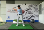 HLV Trần Lê Duy Nhất chỉ golfer cách tập tốc độ tay mà không bị out/in