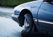 Vietsub: Cách xử trí khi xe bị nổ lốp