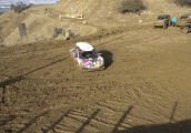Video: Cho Lamborghini Huracan chơi đùa trên bùn đất