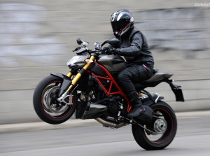 Ducati Streetfighter S 2013 lộ diện