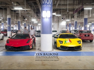 Dàn “bò” Lamborghini xếp hàng đợi chủ ở bữa tiệc đêm