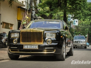 Đẳng cấp Rolls-Royce Phantom mạ vàng tại Việt Nam