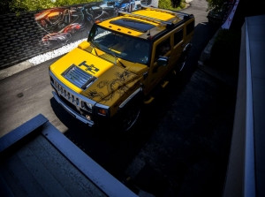 Hại mắt với phiên bản “làm lố” của Hummer H2