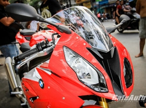 Chiêm ngưỡng BMW S1000RR 2015 màu đỏ độc tại Sài Gòn